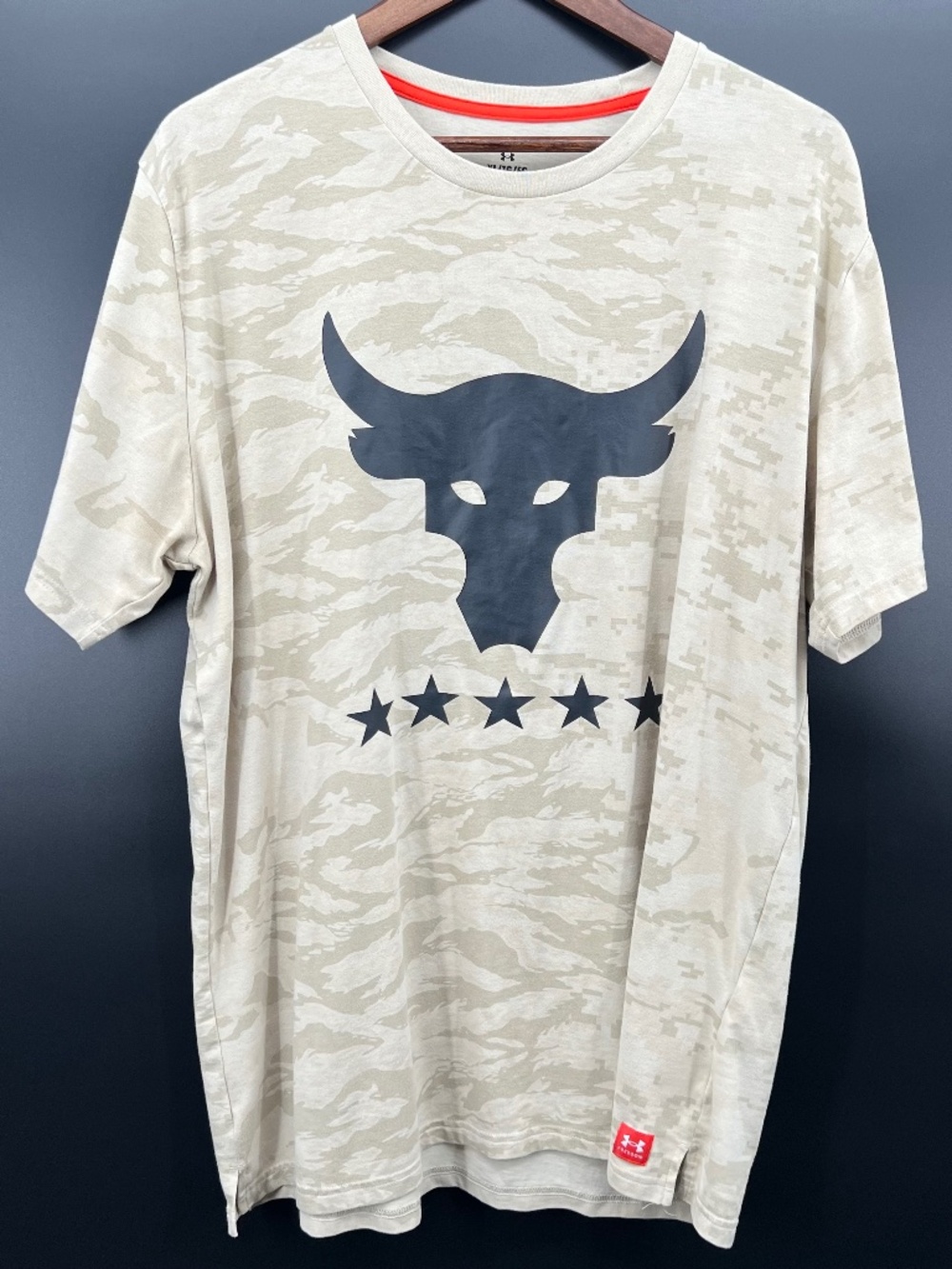 Under Armour Project Rock Men’s X-Large XL Freedom Air Land Sea Shirt Camo Beige